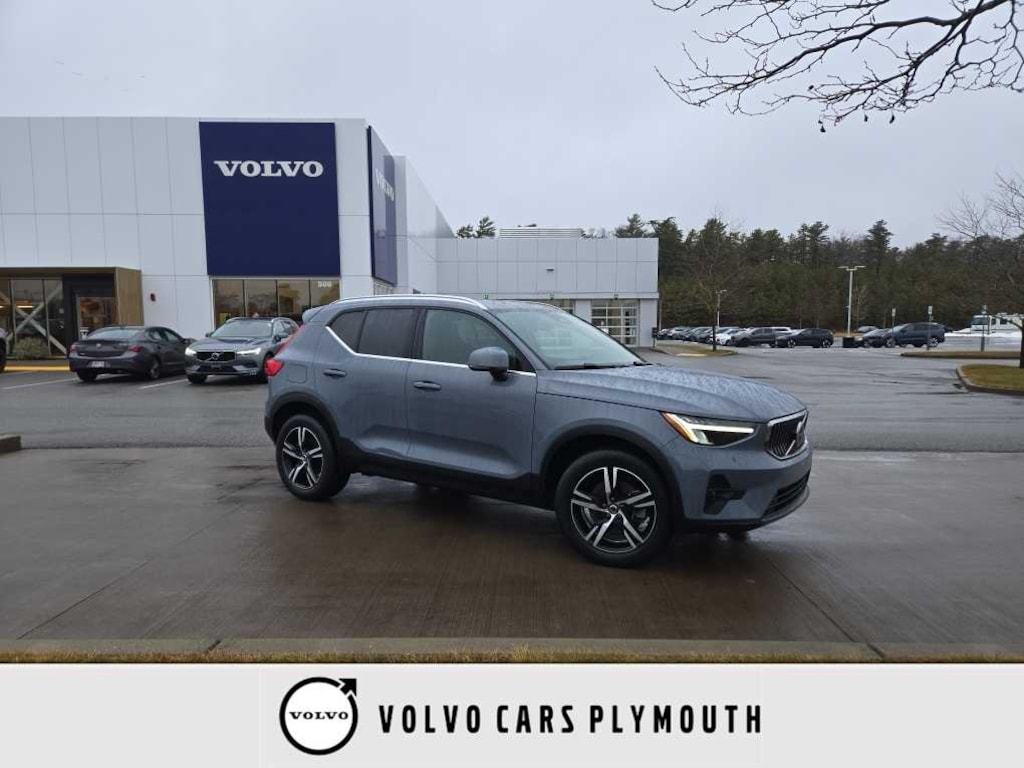 Used 2023 Volvo XC40 B5 AWD Plus Bright SUV