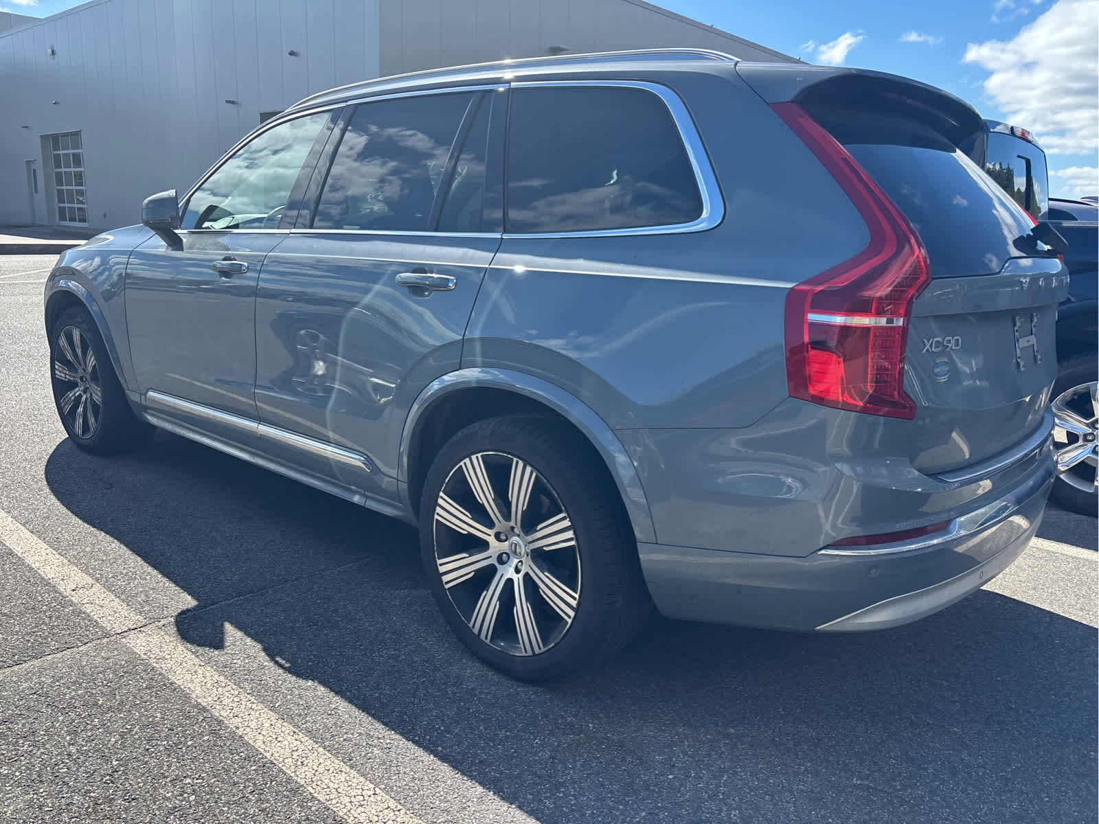 2022 Volvo XC90 T6 AWD Inscription photo 3