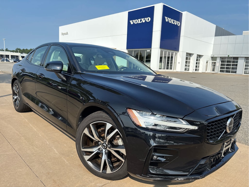 Used 2024 Volvo S60 B5 Core Dark Sedan