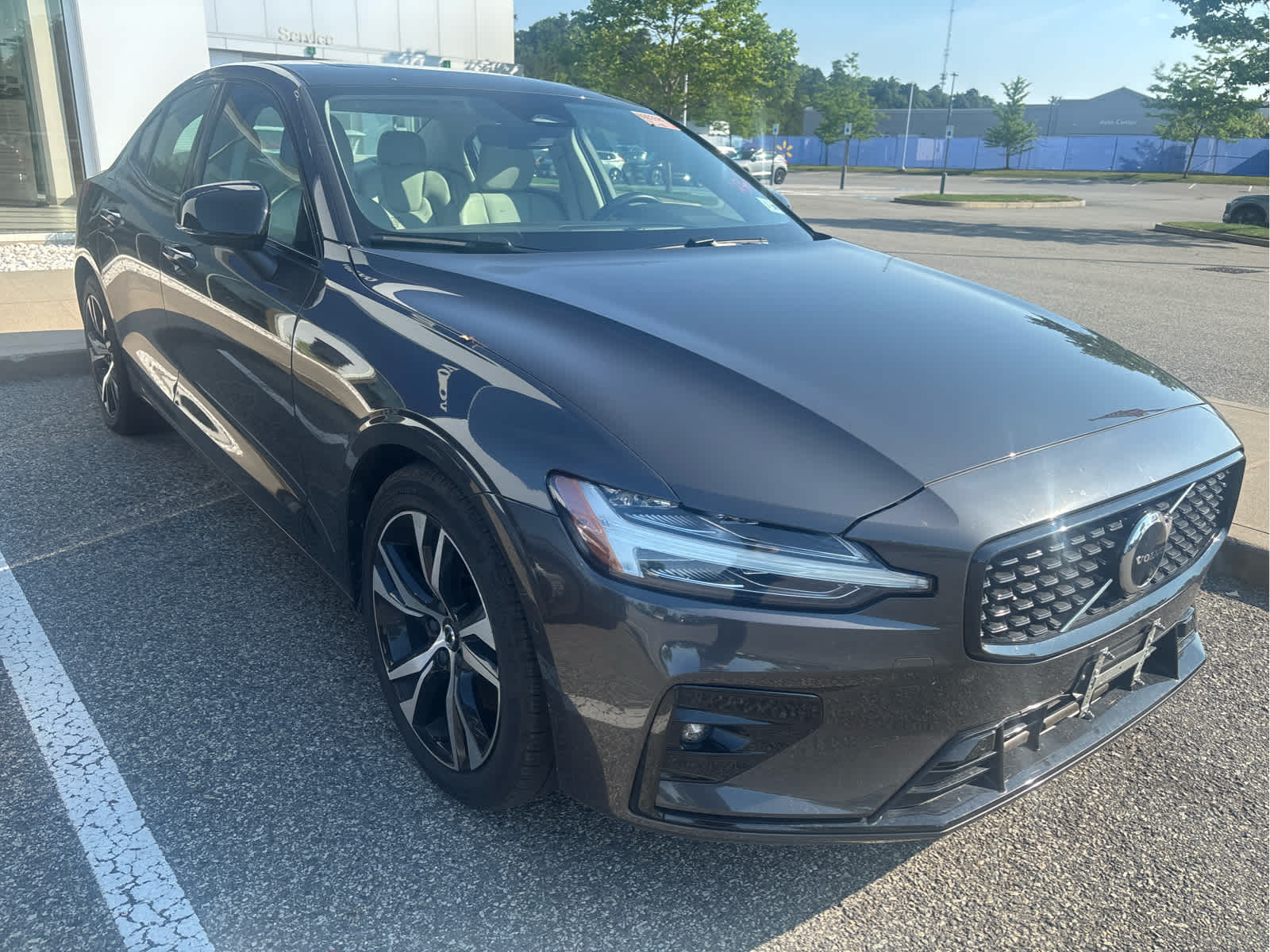 2025 Volvo S60 3