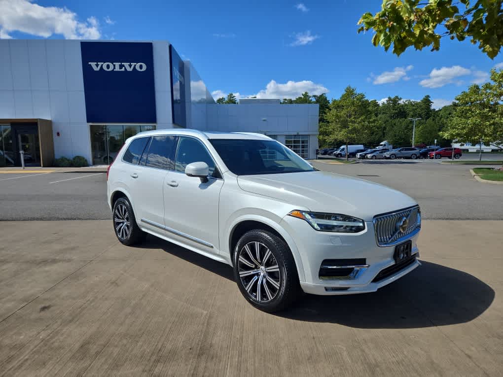 2024 Volvo XC90 B5 Core photo 2