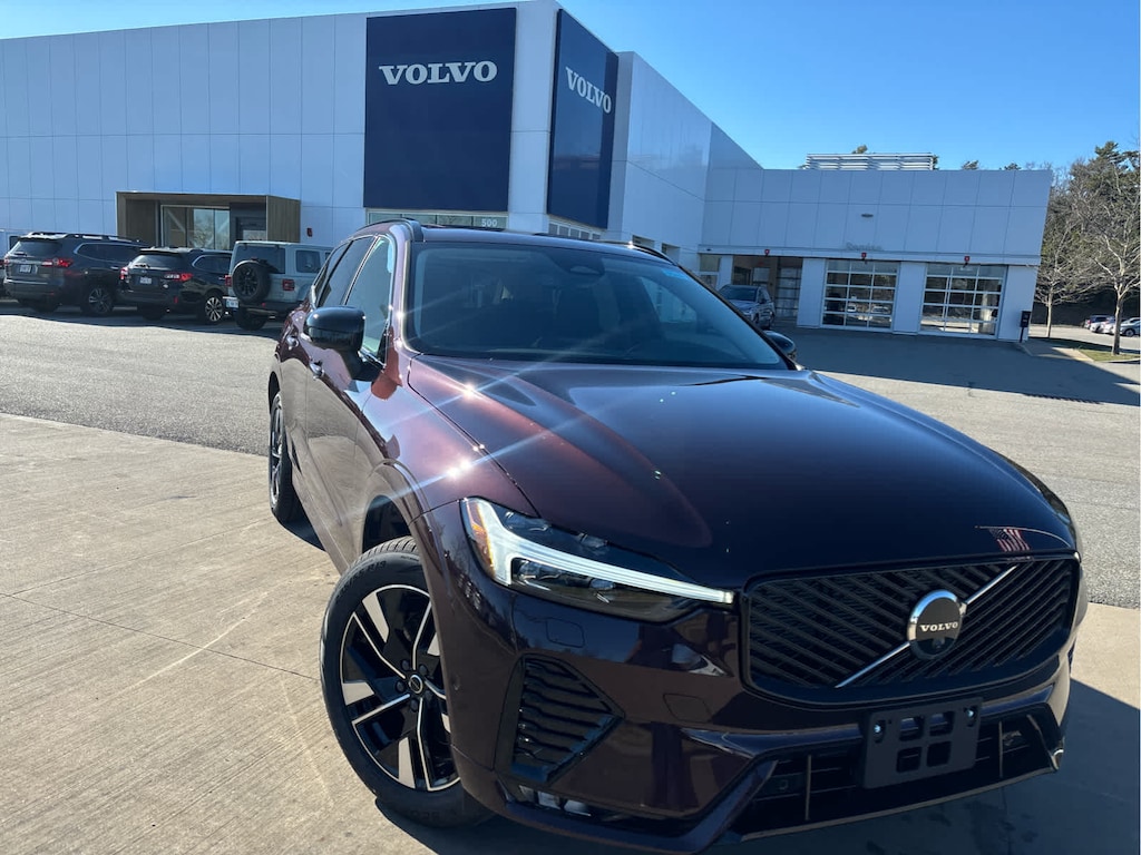 New 2026 Volvo XC60 B5 Plus SUV