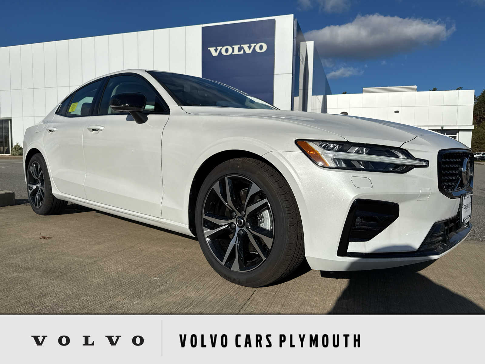 2025 Volvo S60 Sedan 