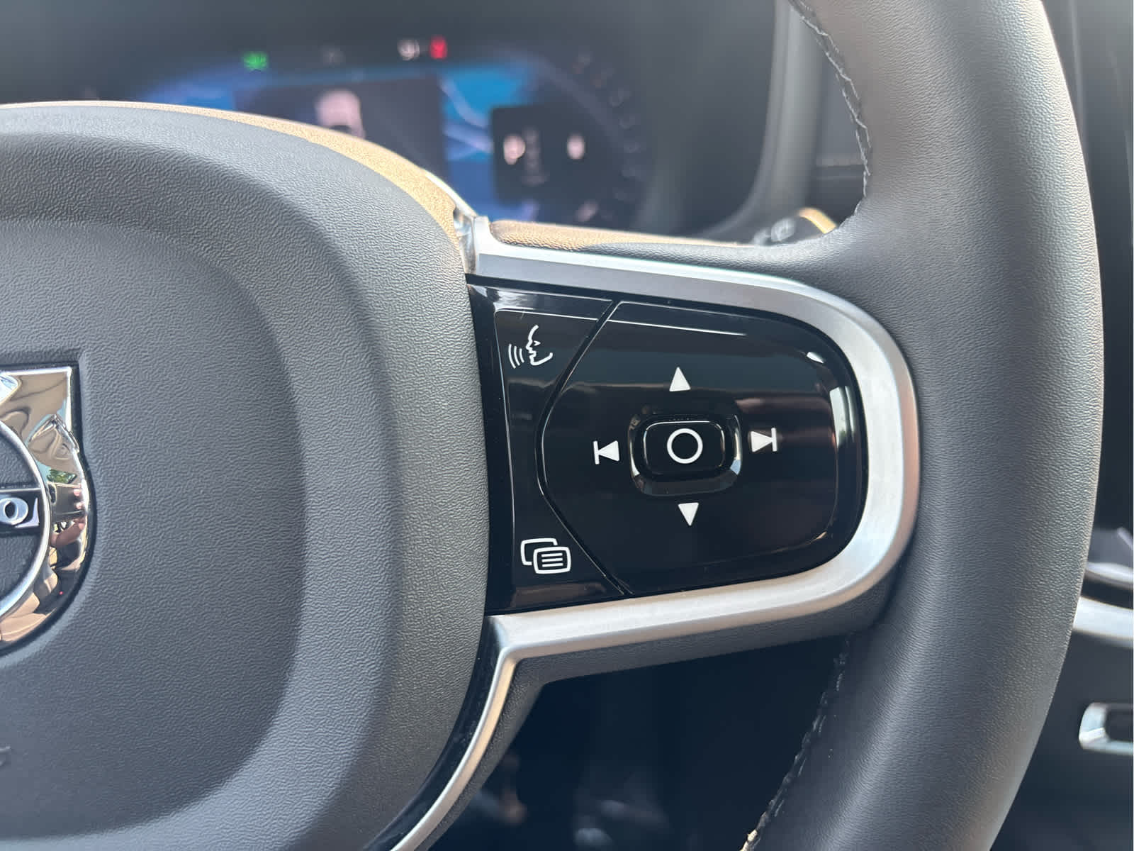 2026 Volvo V60 Cross Country 20