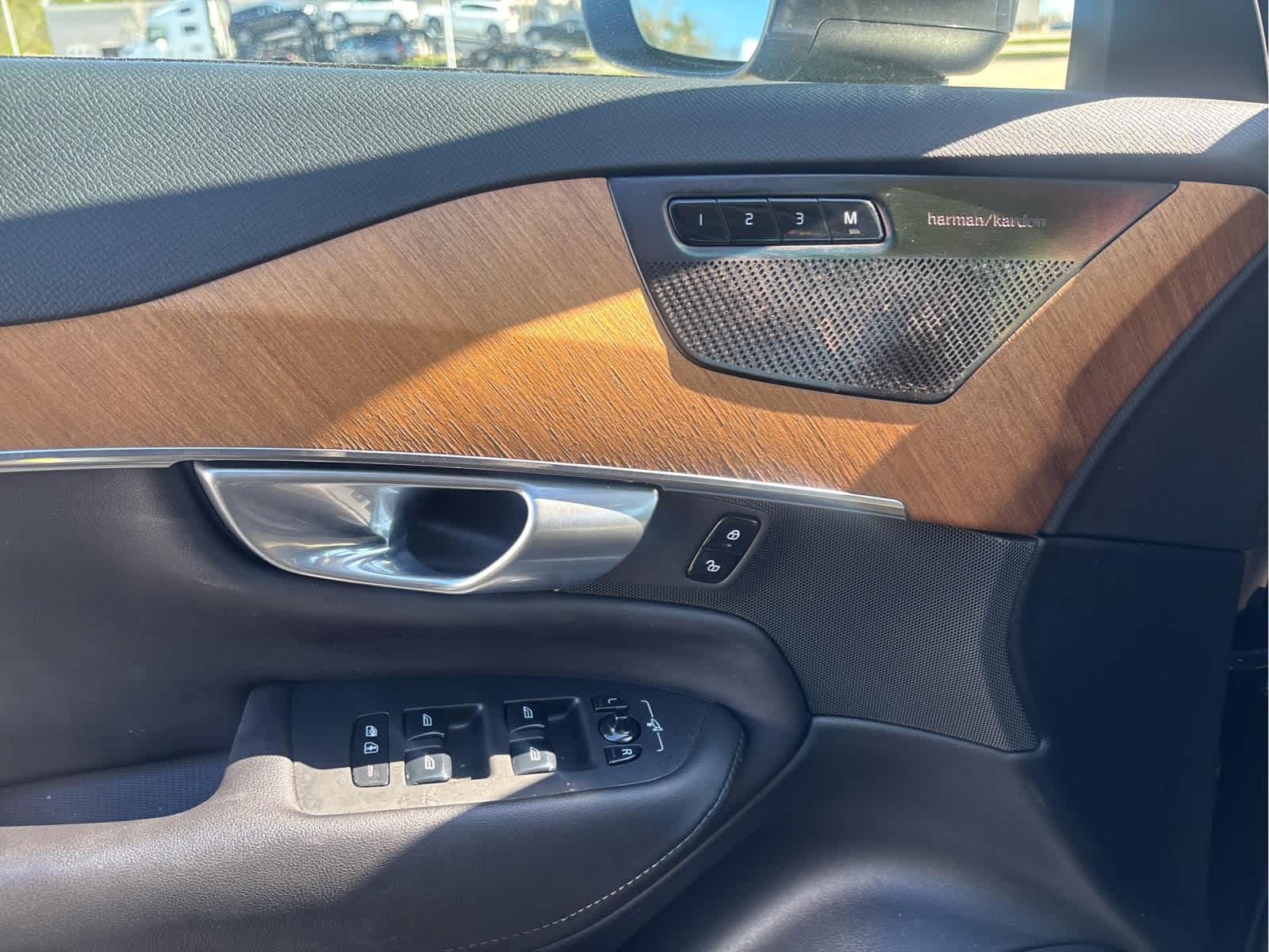 2024 Volvo XC90 Plus - Photo 19