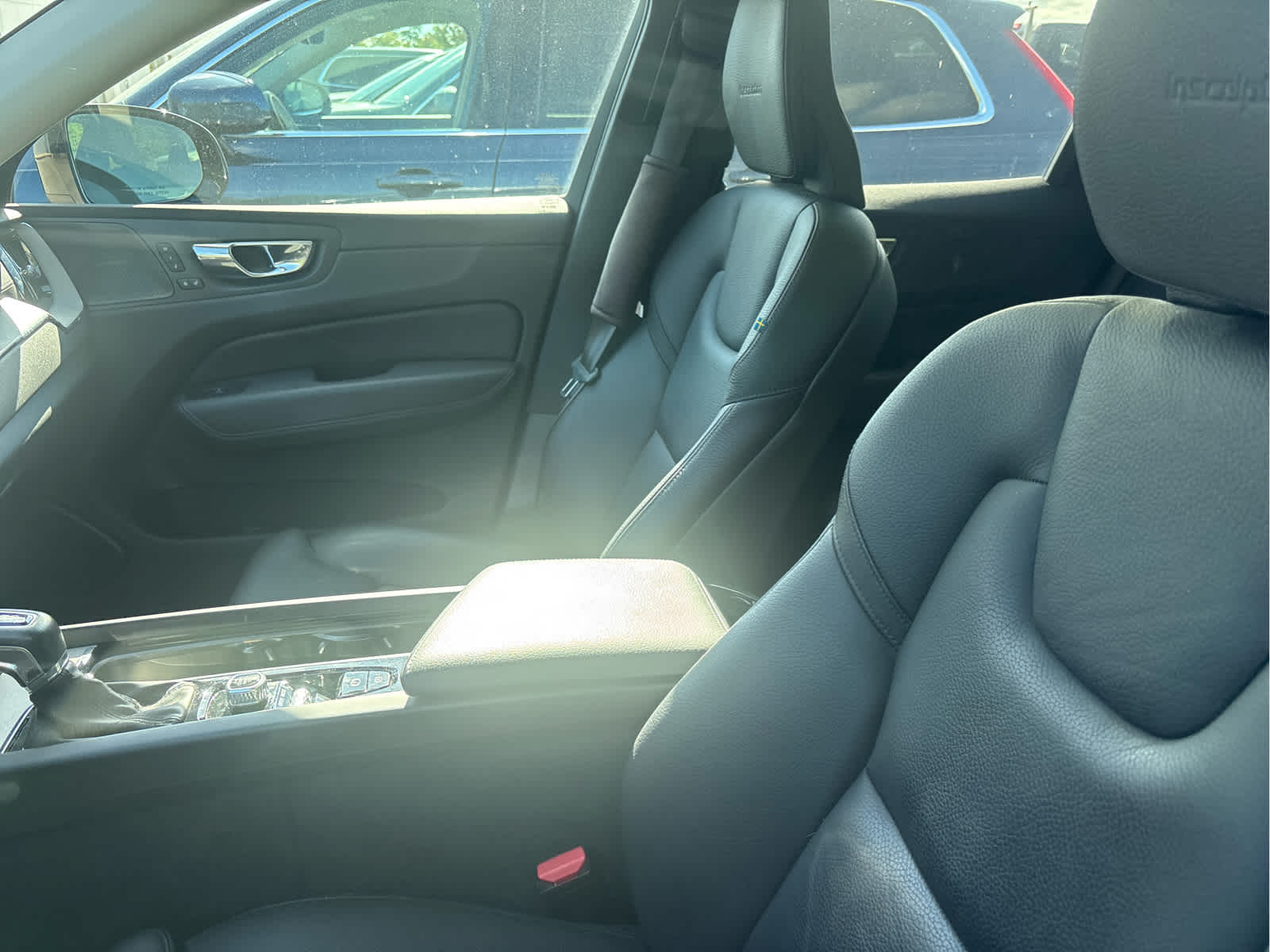 2020 Volvo XC60 T6 Inscription photo 2