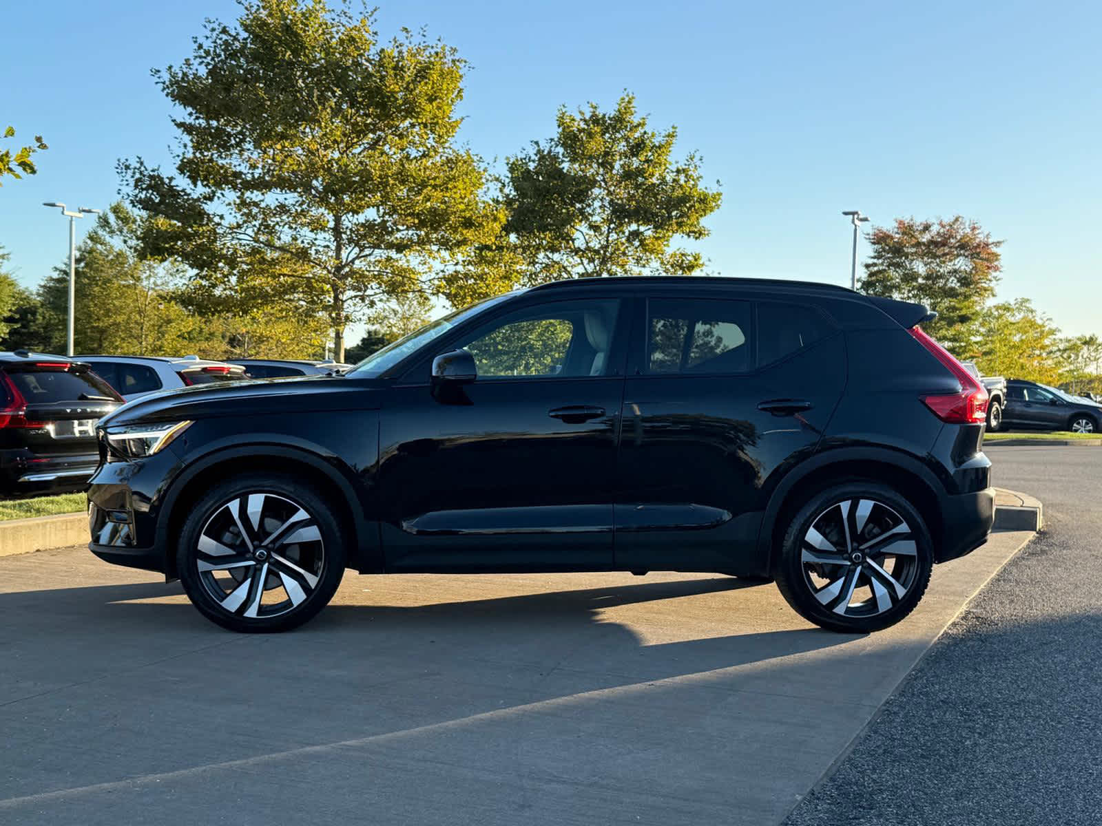 2023 Volvo XC40 AWD Plus photo 3