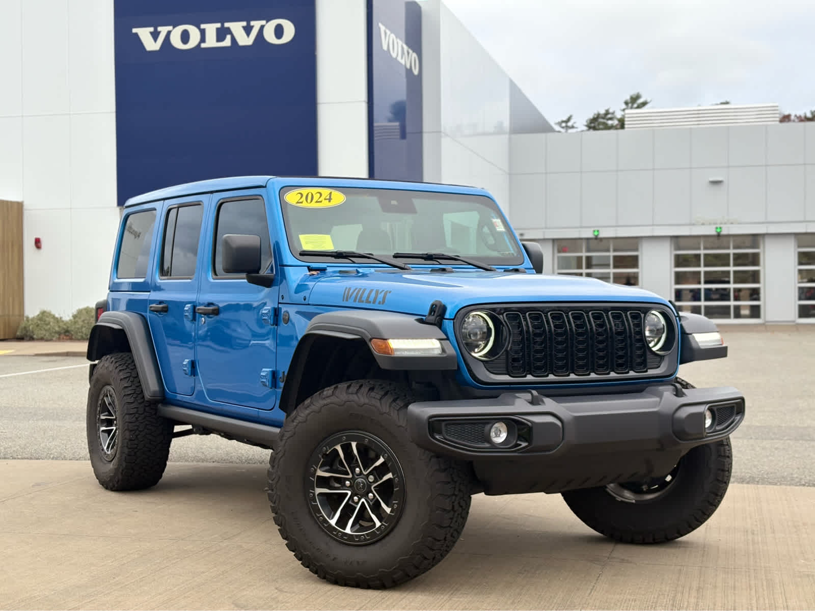 2024 Jeep Wrangler Sport photo 2