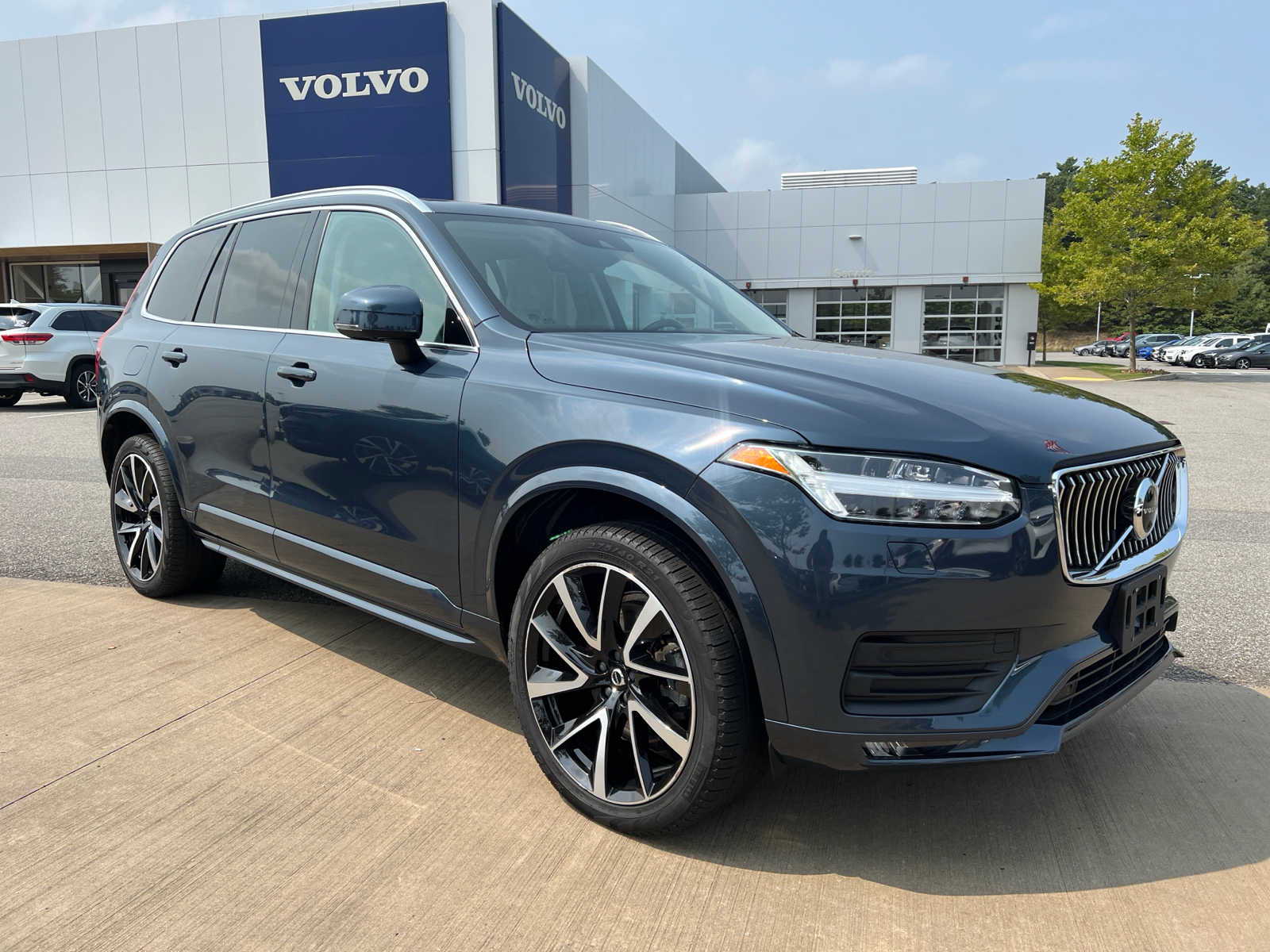 Used 2022 Volvo XC90 Momentum with VIN YV4A22PK7N1796973 for sale in Plymouth, MA