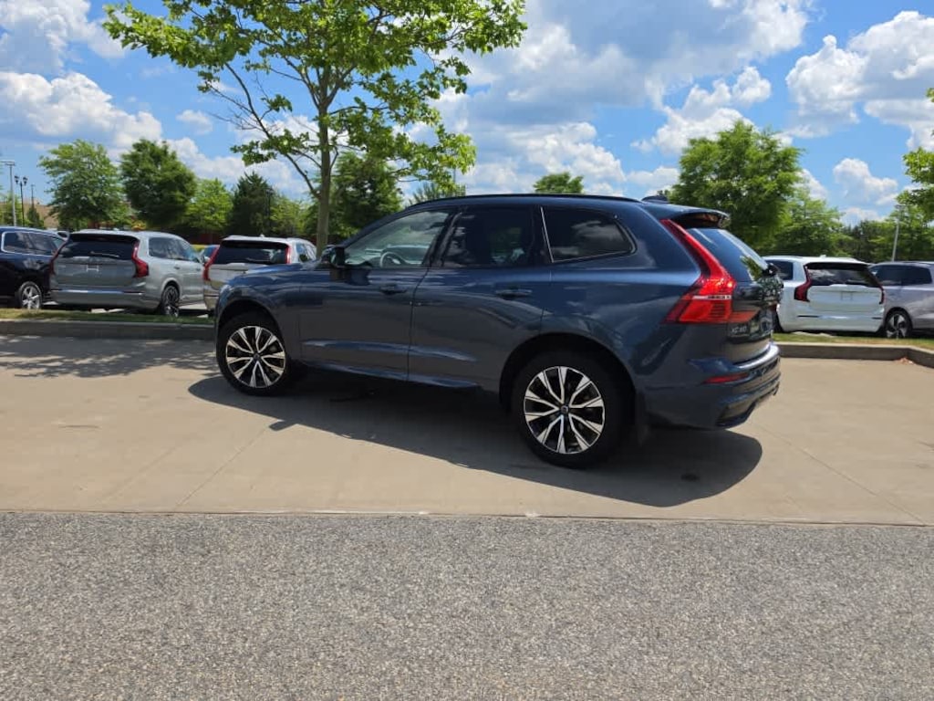 Used 2024 Volvo XC60 B5 Core Dark SUV