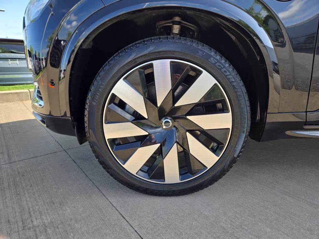 Used 2023 Volvo XC90 Recharge Plug-In Hybrid Ultimate Bright 7-Seater SUV