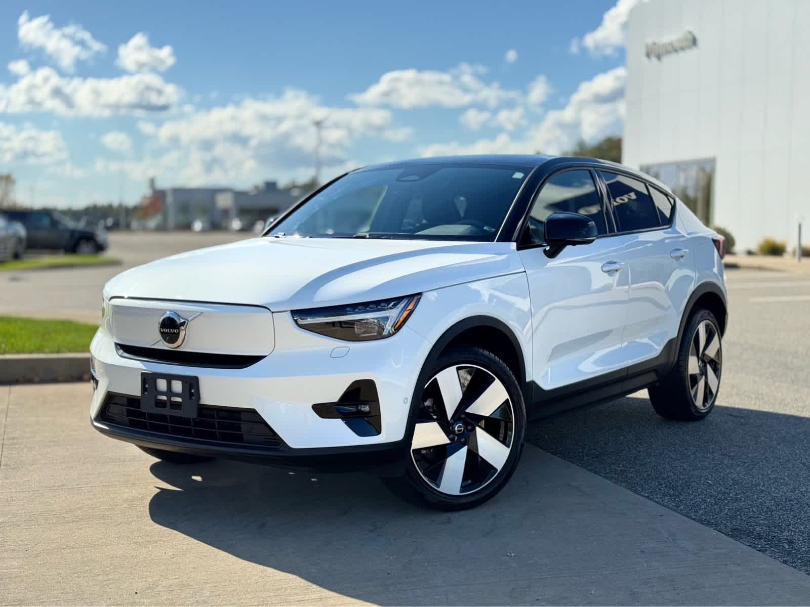 Used 2022 Volvo C40 Ultimate with VIN YV4ED3GB2N2007155 for sale in Plymouth, MA