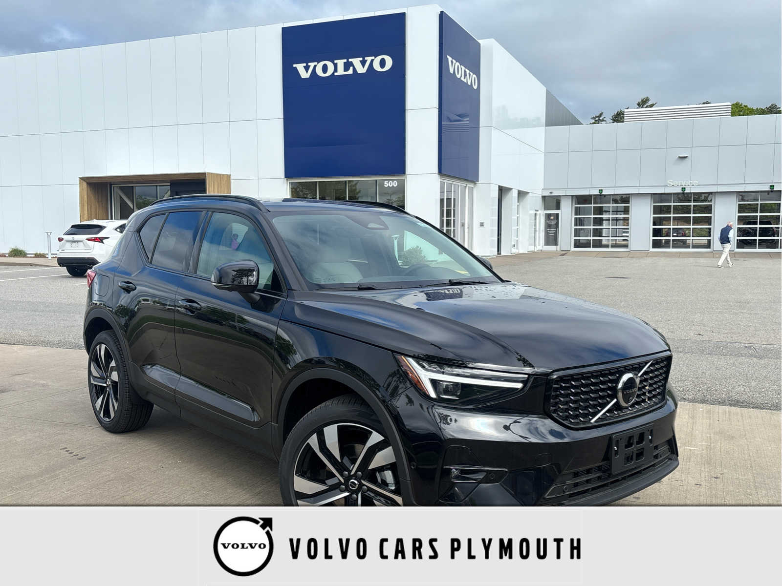 2026 Volvo XC40 B5 Ultra Dark AWD's photo