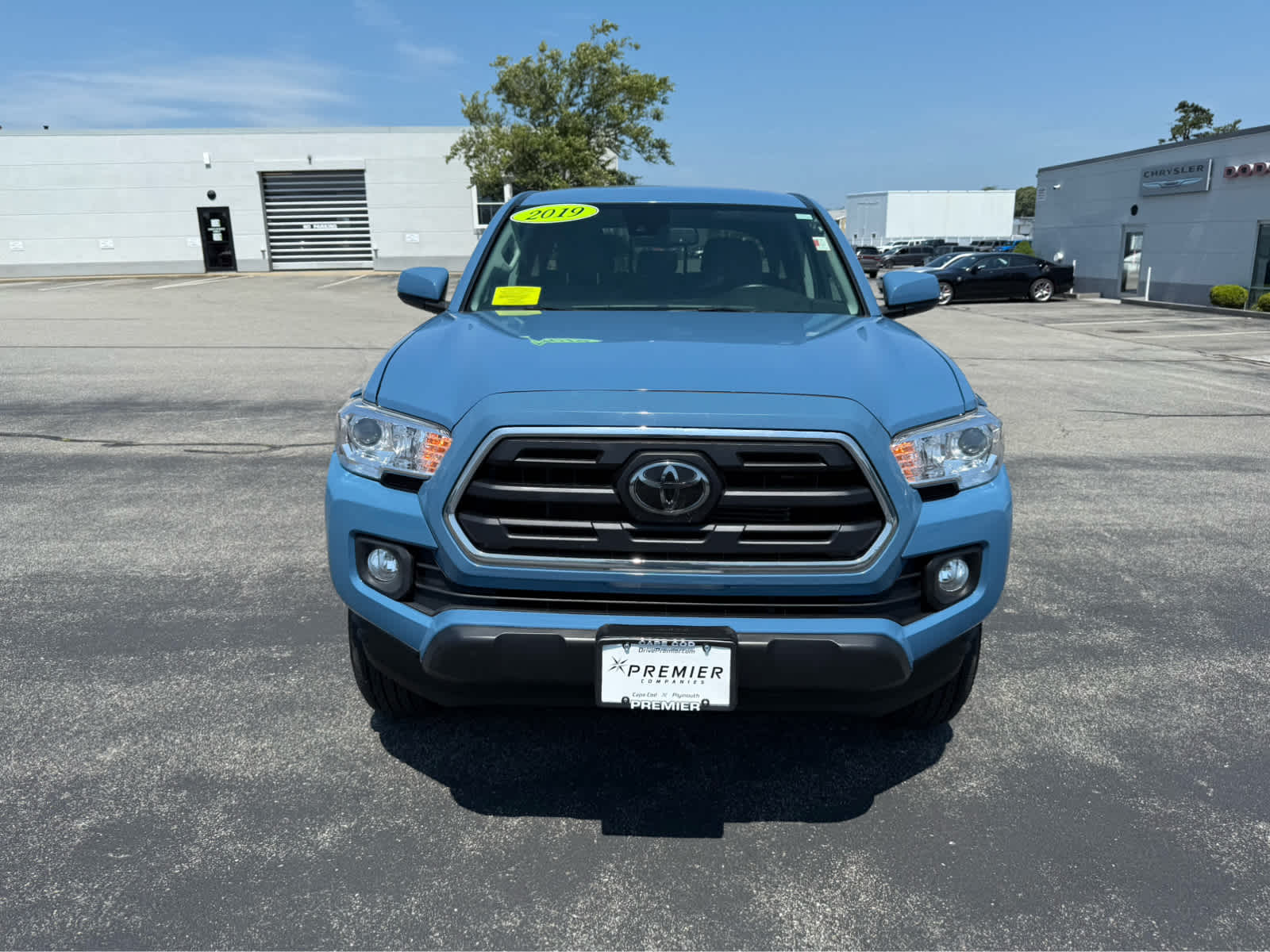 2019 Toyota Tacoma SR5 Double Cab V6 photo 2