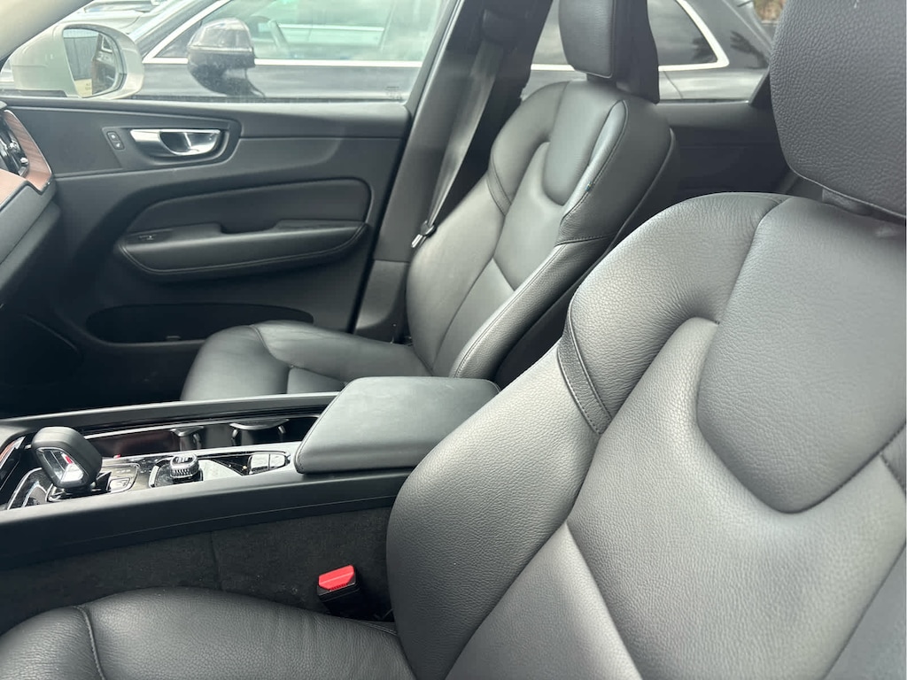 Used 2023 Volvo XC60 B5 AWD Plus Bright SUV