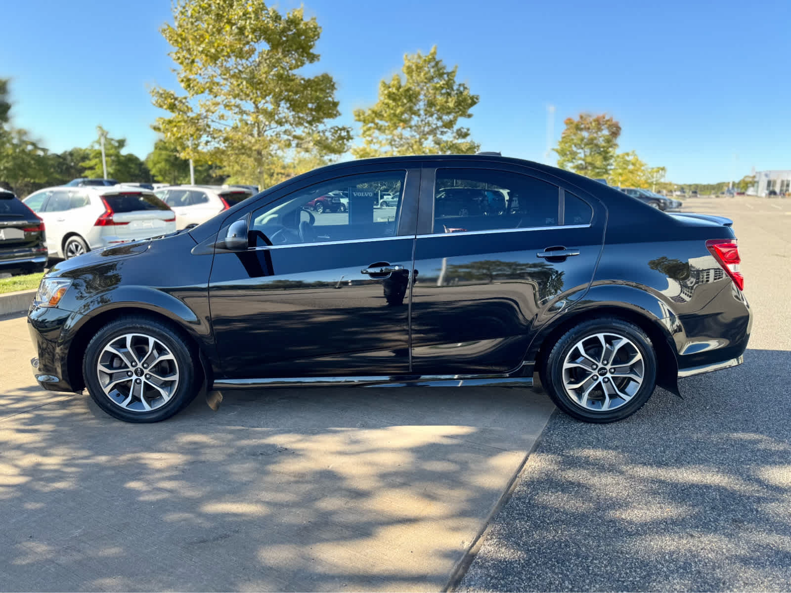 2019 Chevrolet Sonic LT photo 4