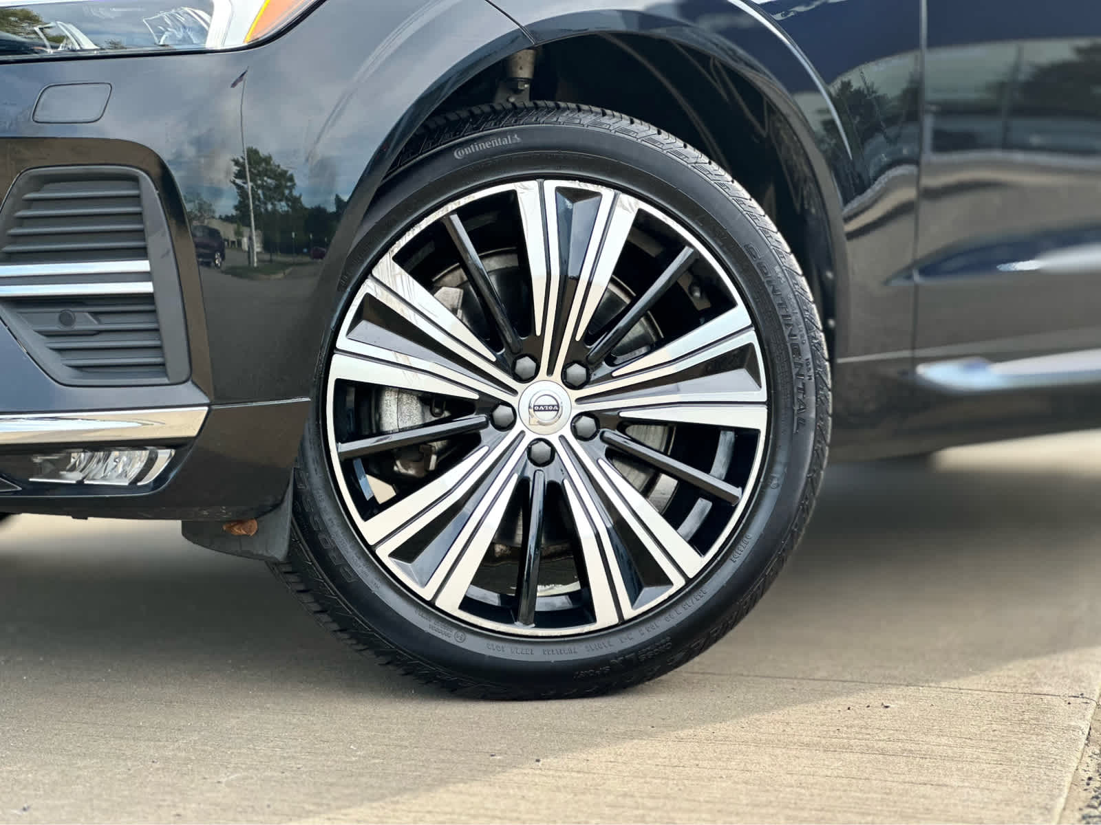 2022 Volvo XC60 Inscription photo 3