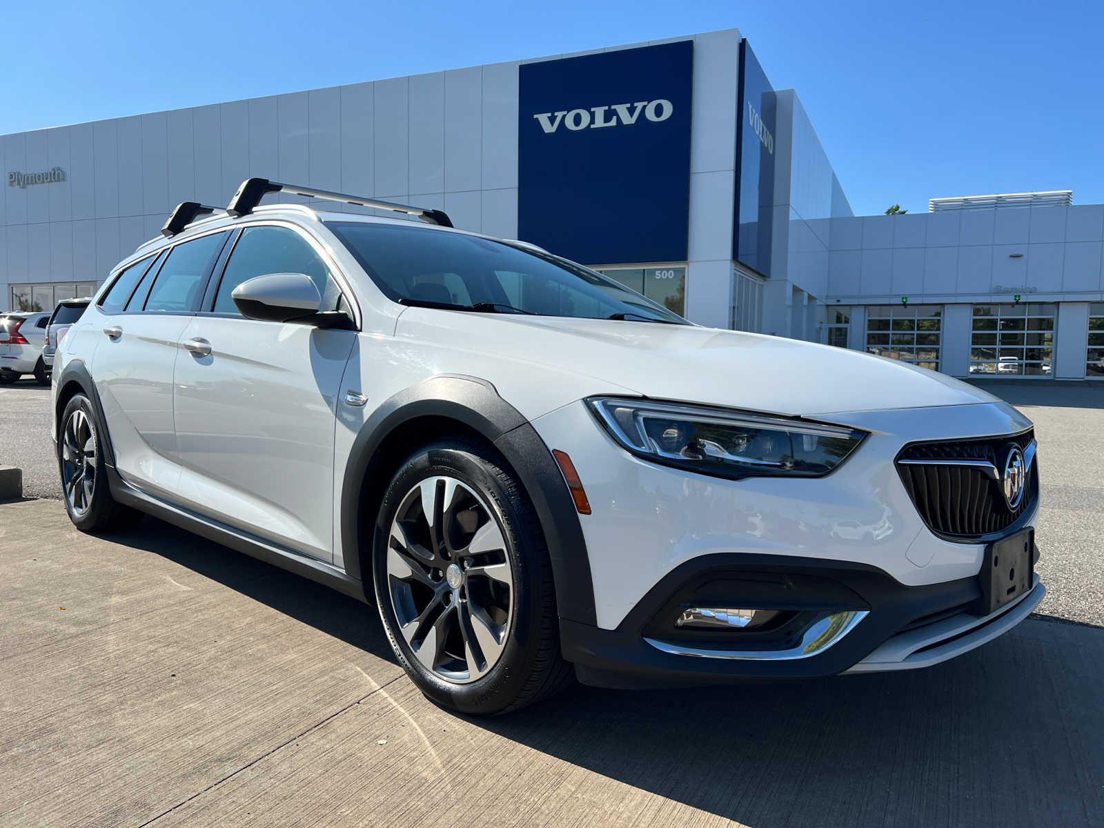 Used 2018 Buick Regal TourX Preferred with VIN W04GU8SX8J1070718 for sale in Plymouth, MA