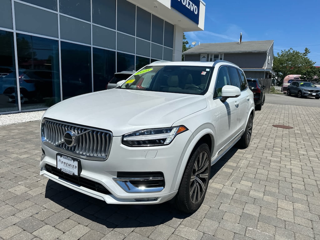 Used 2025 Volvo XC90 B5 Core SUV