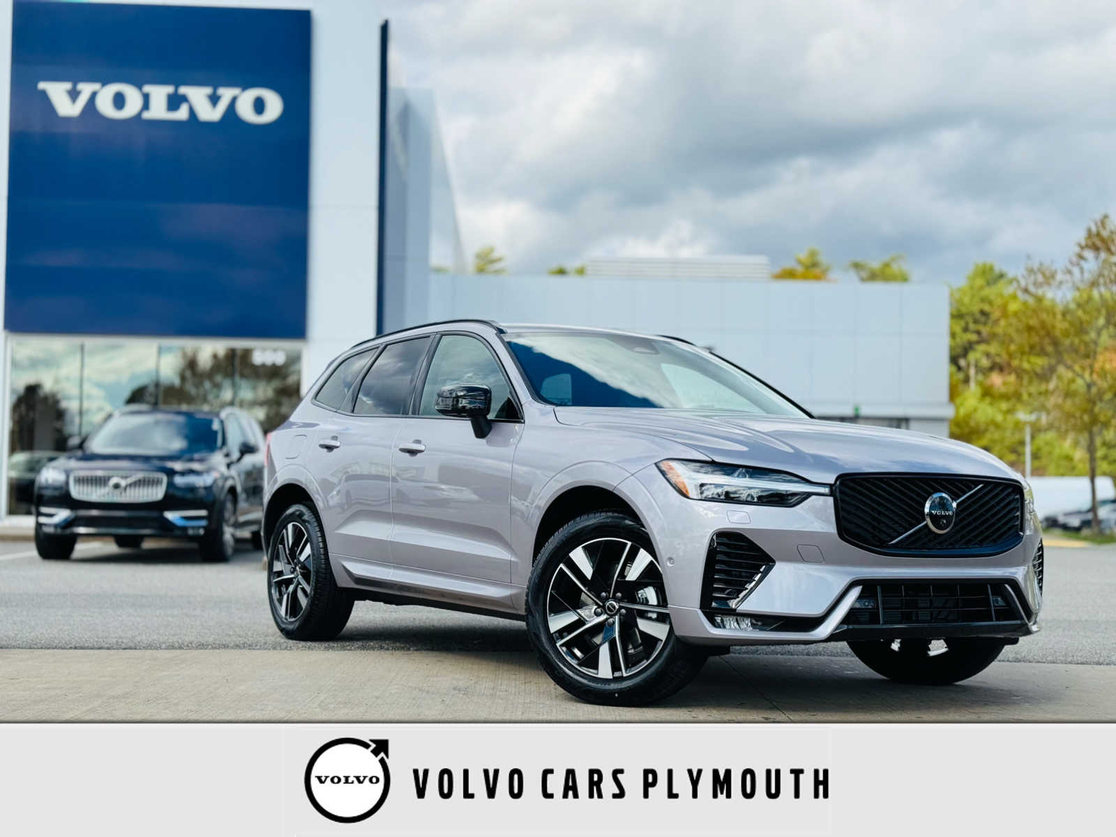 2026 Volvo XC60 Plus's photo