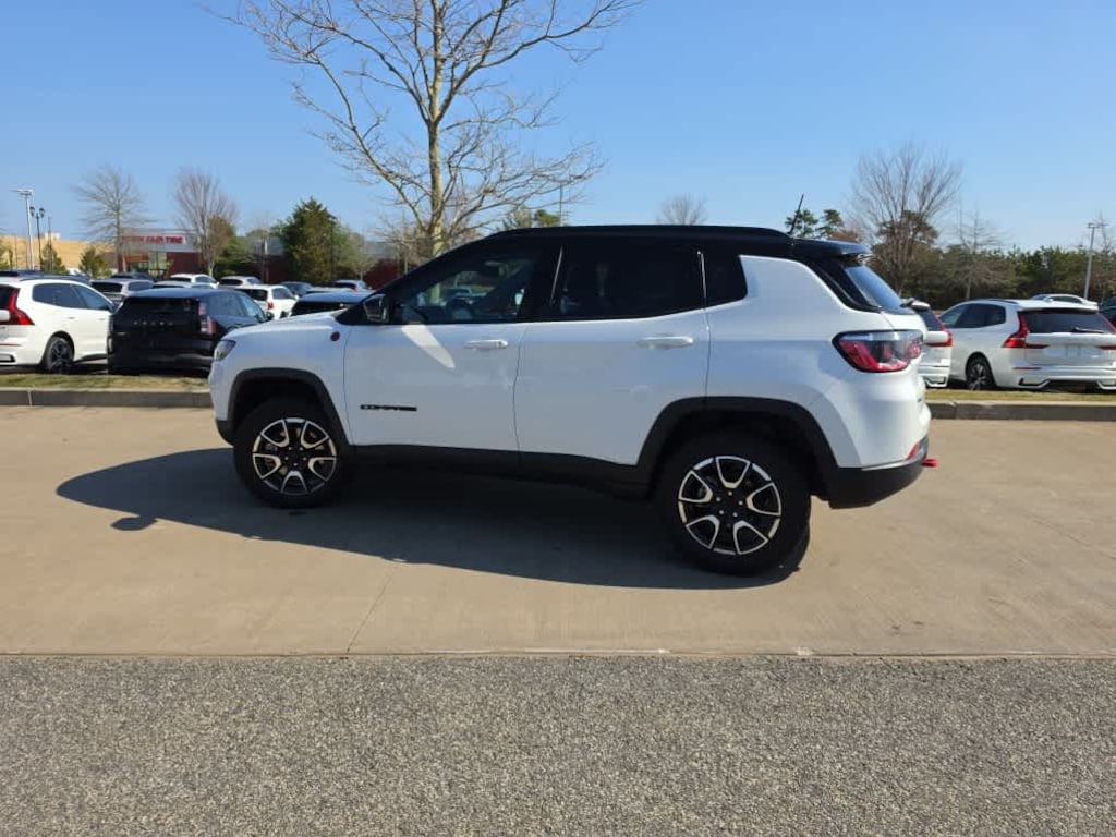 Used 2024 Jeep Compass Trailhawk SUV