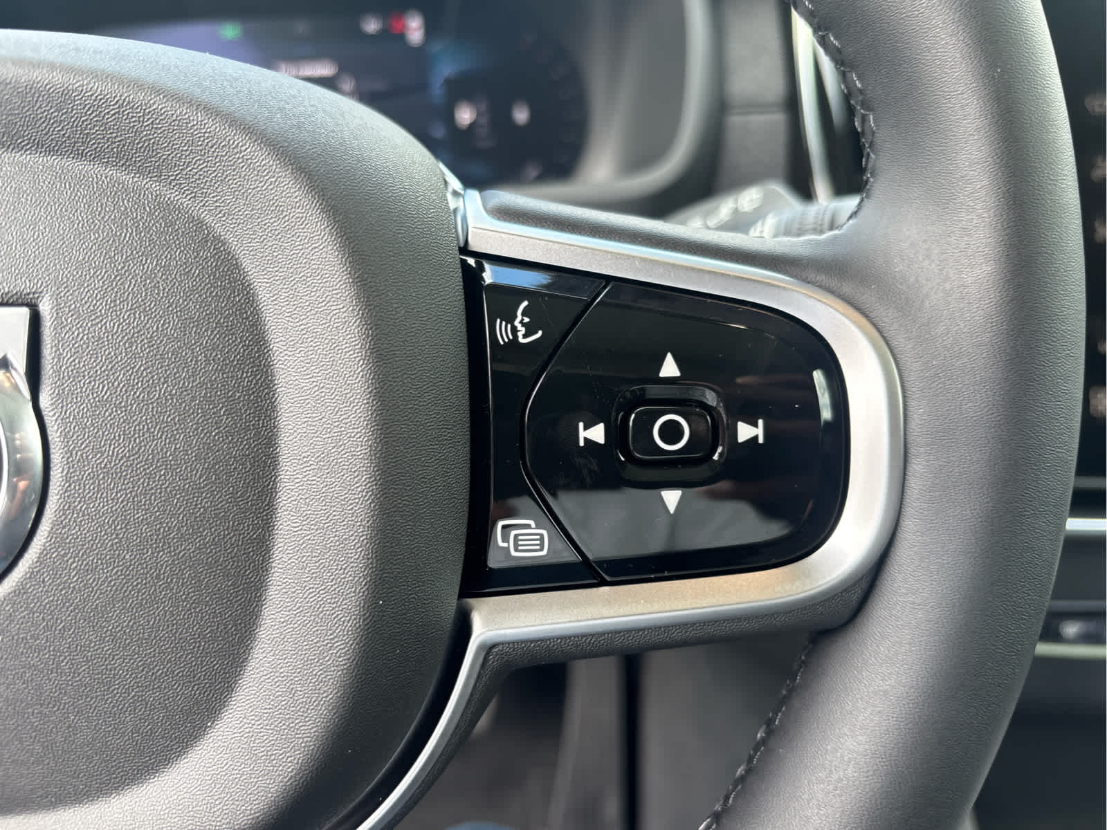 2026 Volvo XC90 Ultra - Photo 16