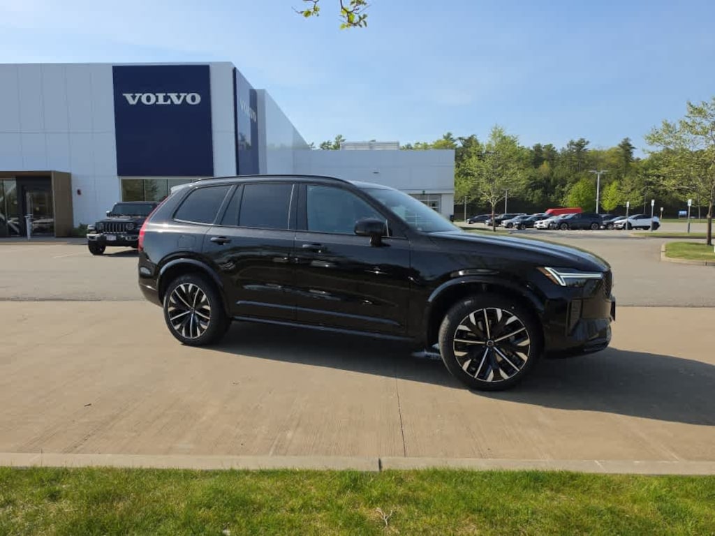 New 2026 Volvo XC90 B6 Ultra Dark Theme 6-Seater SUV