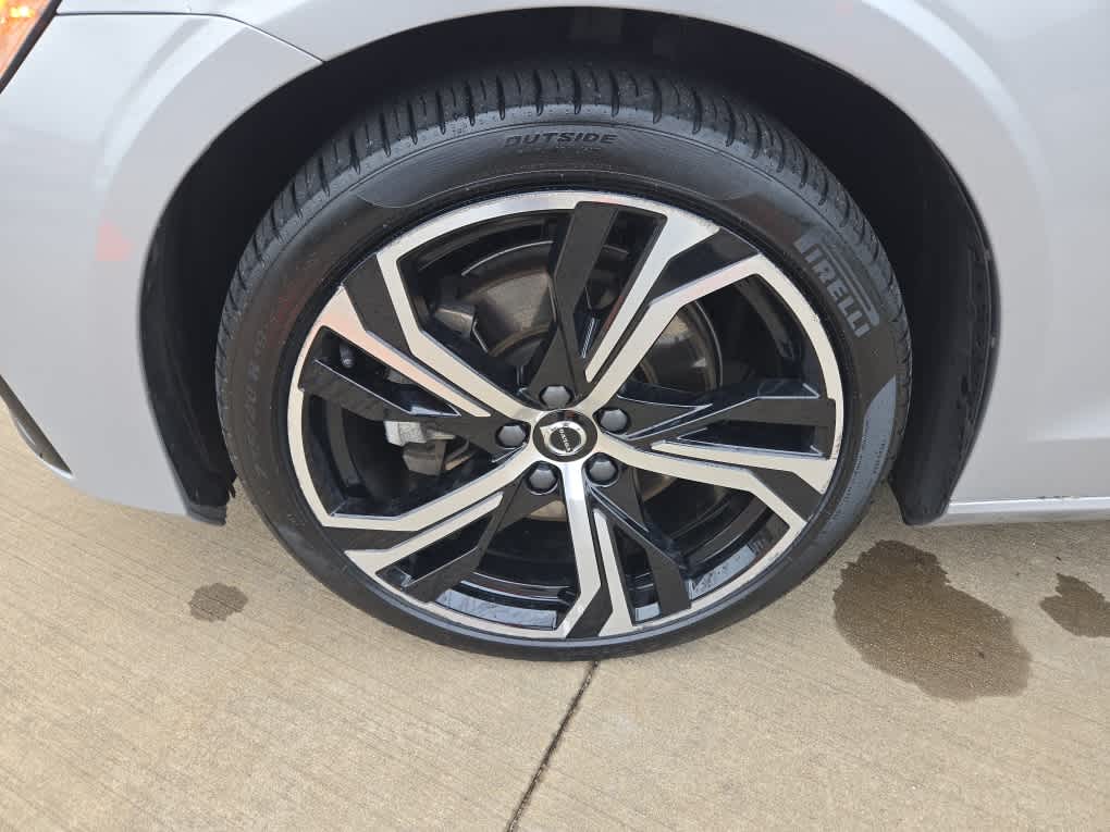 2024 Volvo S60 B5 Core photo 4