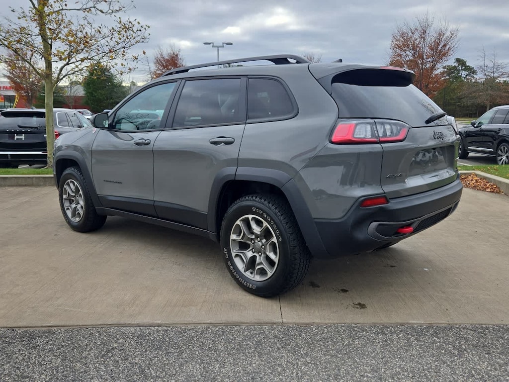 Used 2022 Jeep Cherokee Trailhawk SUV