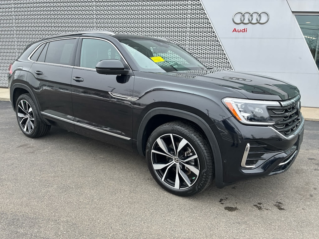 Used 2024 Volkswagen Atlas Cross Sport 2.0T SEL Premium R-Line SUV
