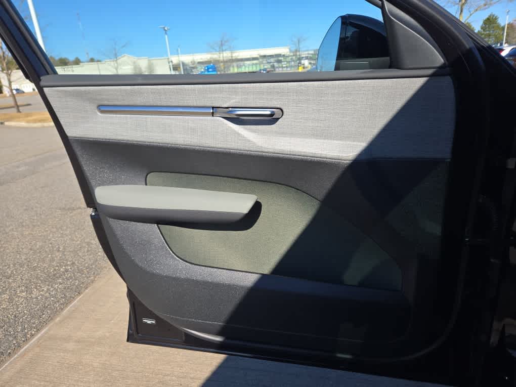2025 Volvo EX30 Plus - Photo 24