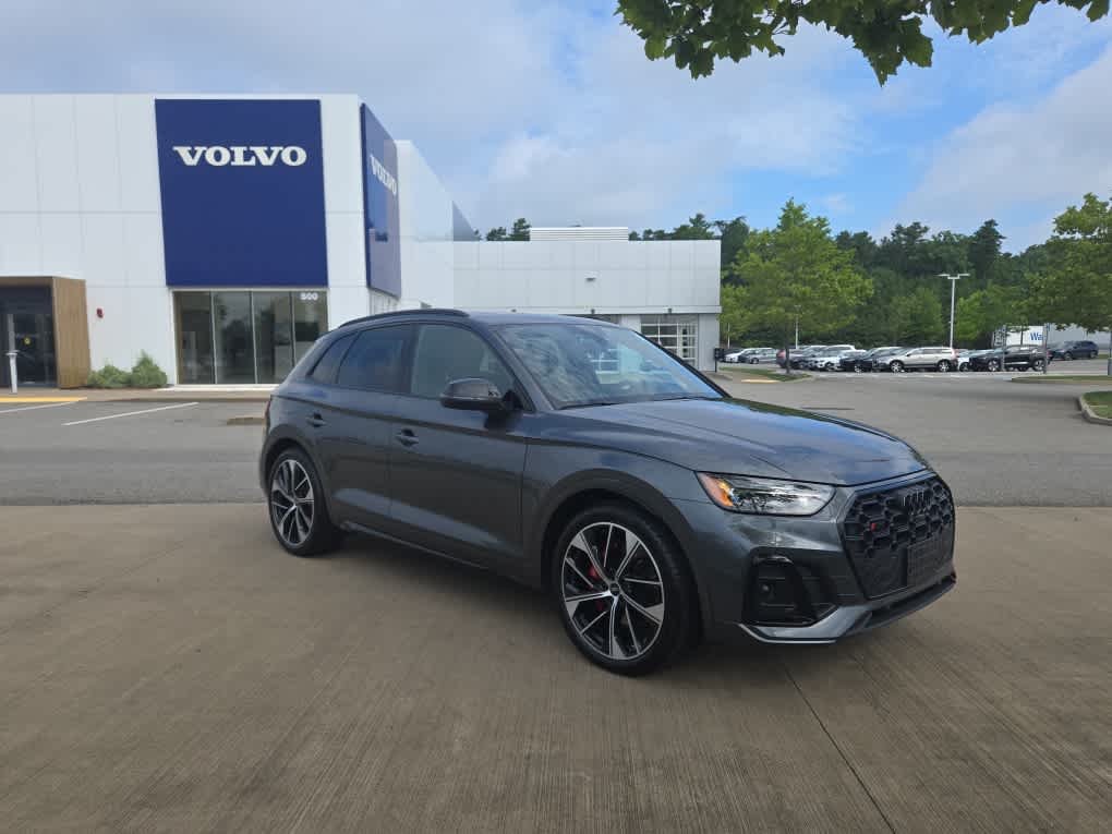 2024 Audi SQ5 Premium photo 2