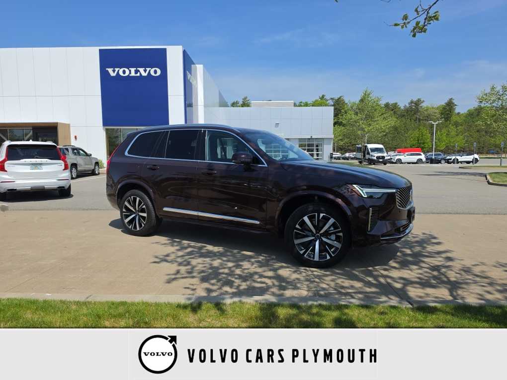 2025 Volvo XC90 B5 Core Bright 4WD's photo