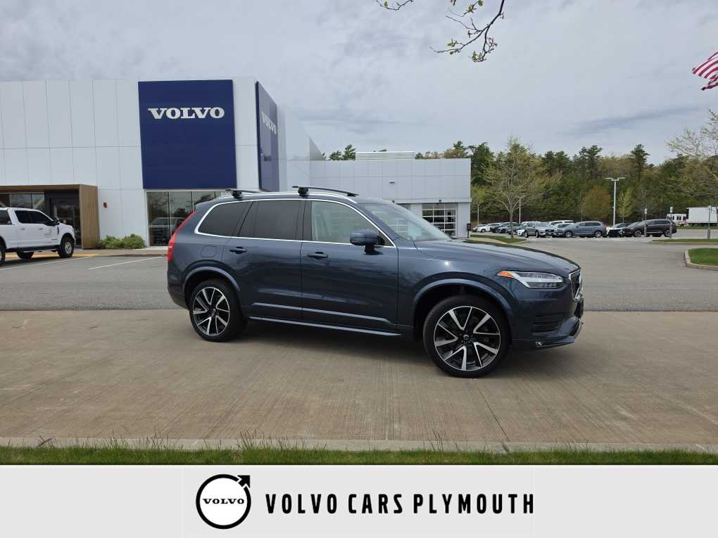 2021 Volvo XC90 T6 Momentum AWD's photo