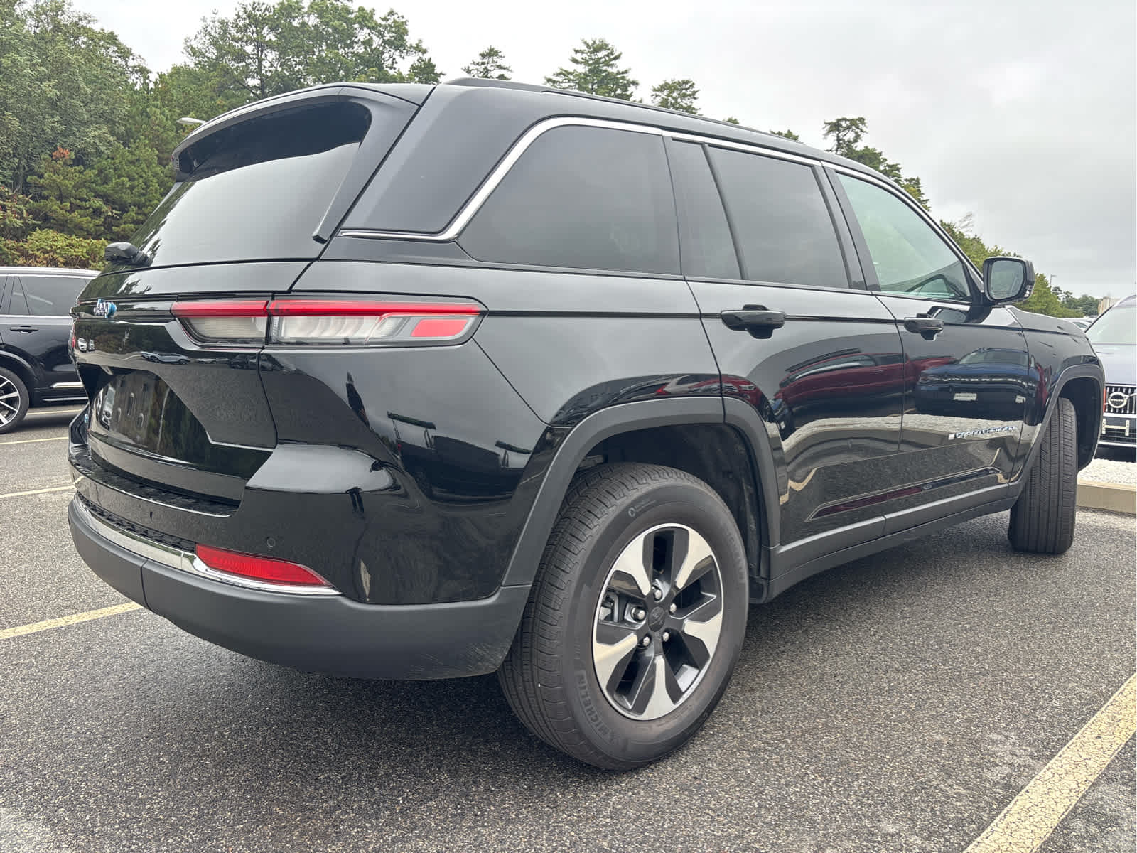 2024 Jeep Cherokee Limited 4xe photo 4