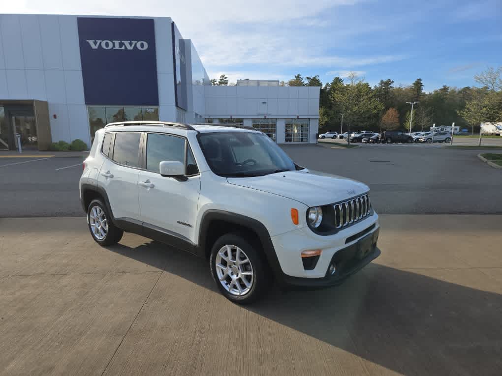 2020 Jeep Renegade Latitude photo 2