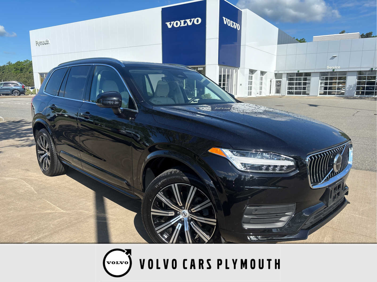 2023 Volvo XC90 B5 Core 4WD's photo