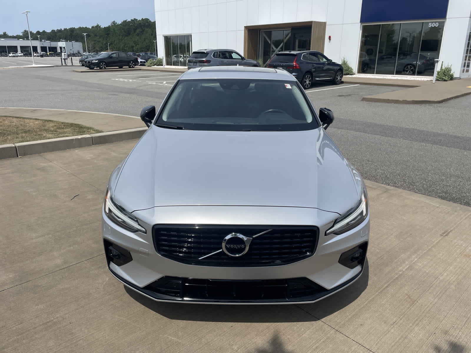 Used 2022 Volvo S60 Momentum with VIN 7JRL12FZ7NG172134 for sale in Plymouth, MA