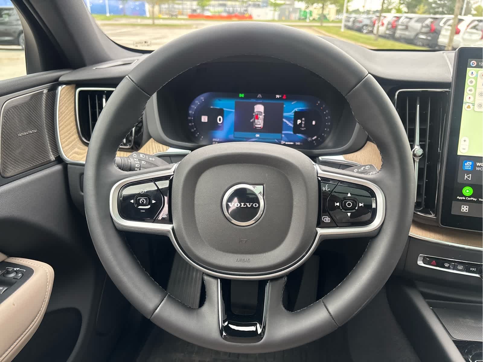 2026 Volvo XC60 Plus - Photo 27