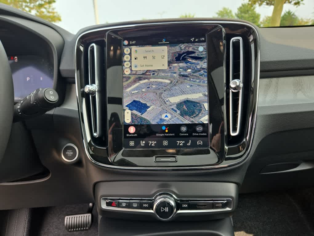 2026 Volvo XC40 Plus - Photo 19