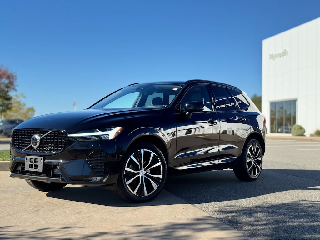 Used 2023 Volvo XC60 B5 AWD Plus Dark SUV