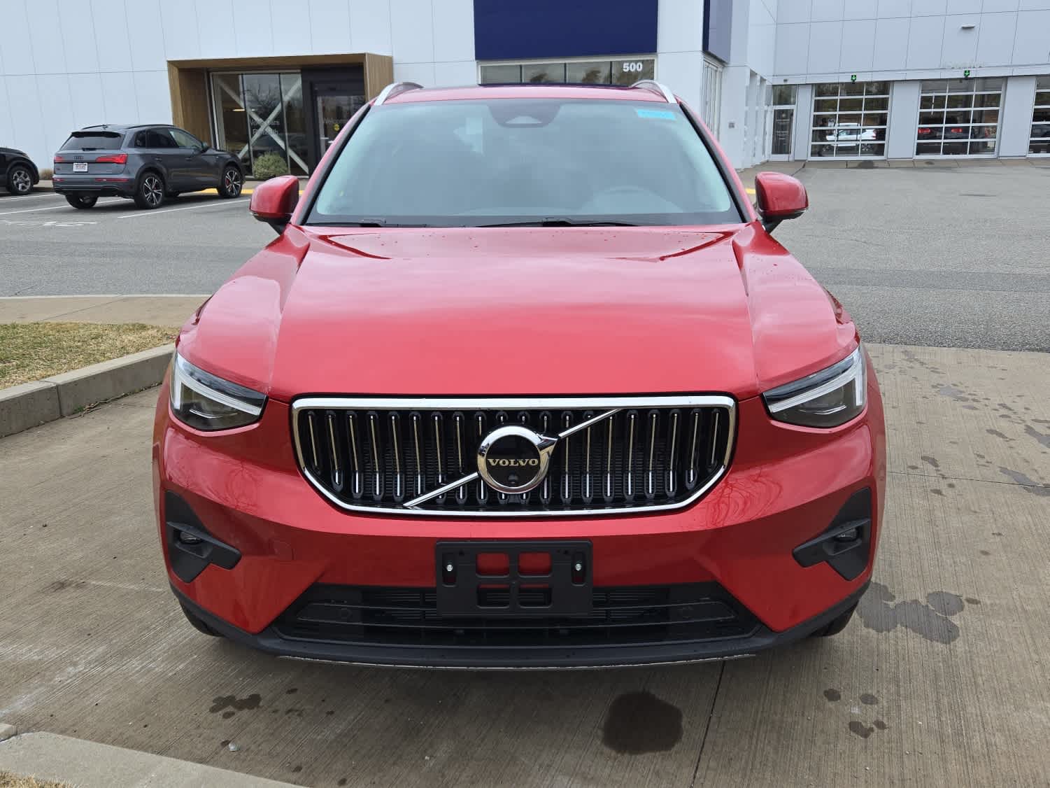 2025 Volvo XC40 photo 3