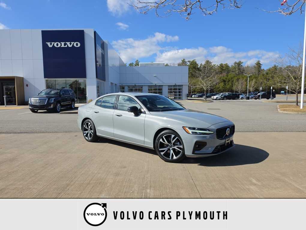 2024 Volvo S60 Plus