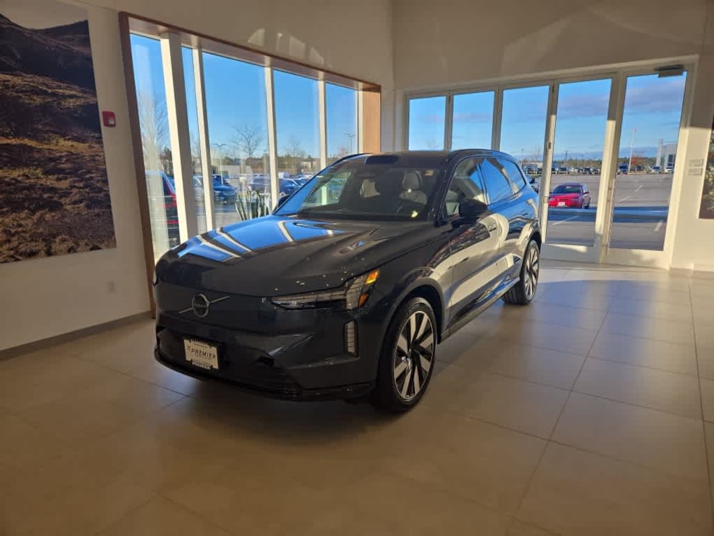 Used 2025 Volvo EX90 Twin Motor Performance Ultra 7-Seater SUV