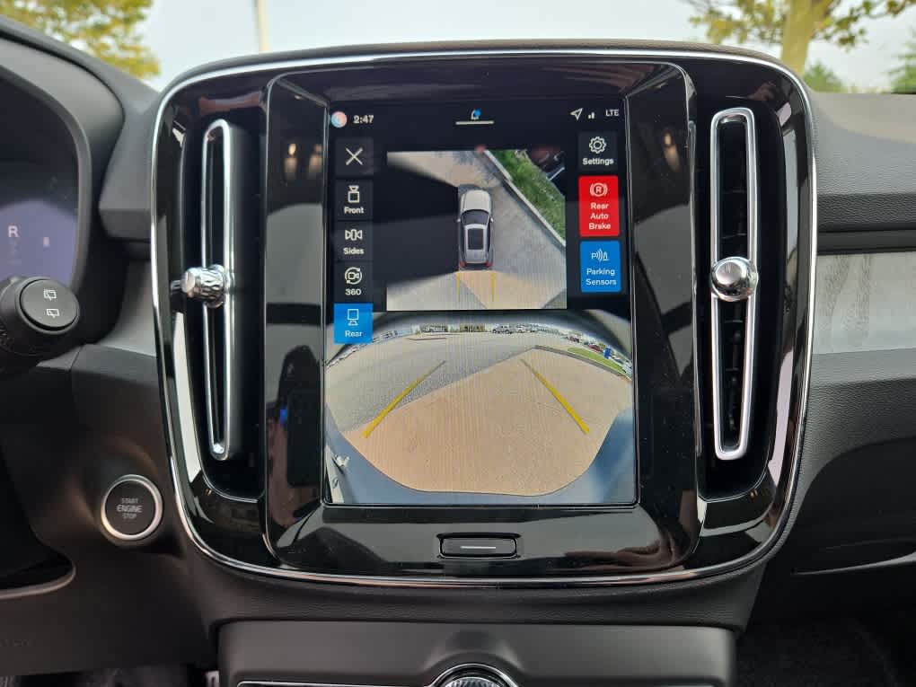 2026 Volvo XC40 Plus - Photo 20