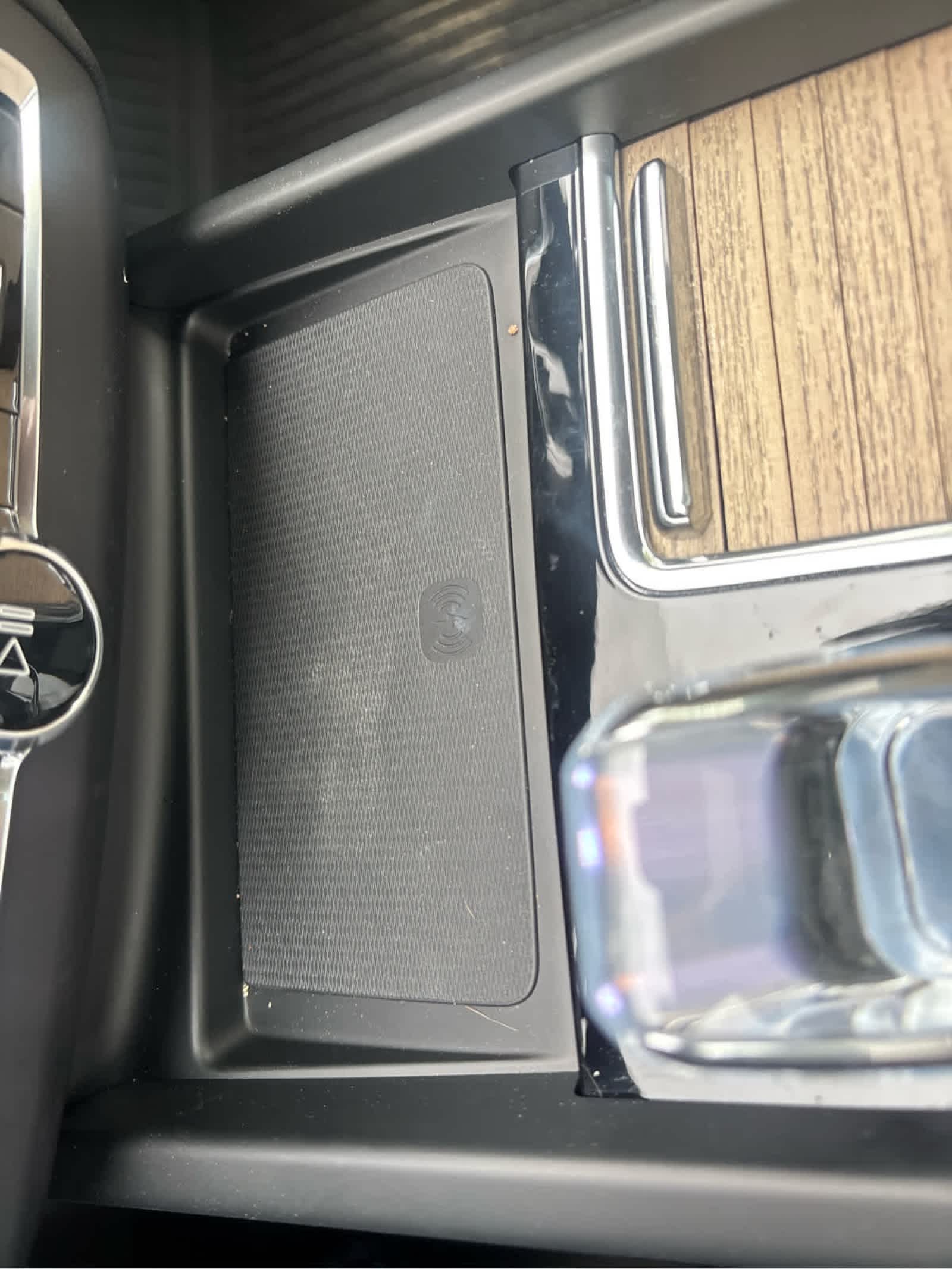 2026 Volvo XC60 Plus - Photo 36
