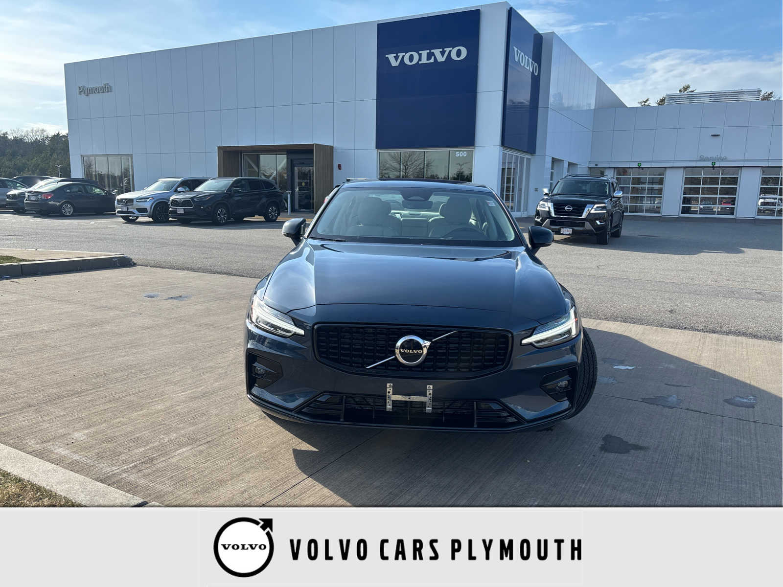 2025 Volvo S60 B5 Core Dark's photo