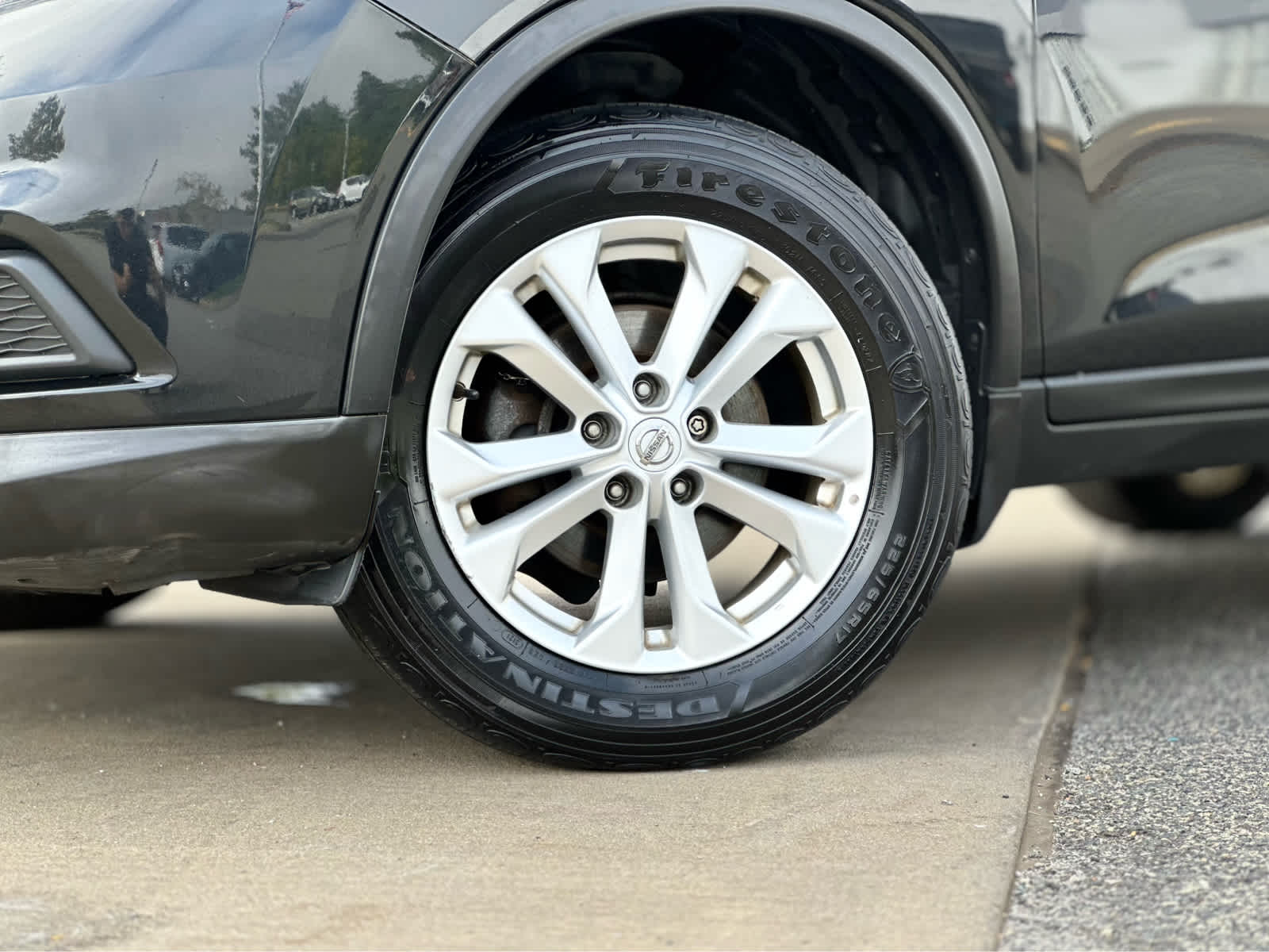 2016 Nissan Rogue SV photo 4
