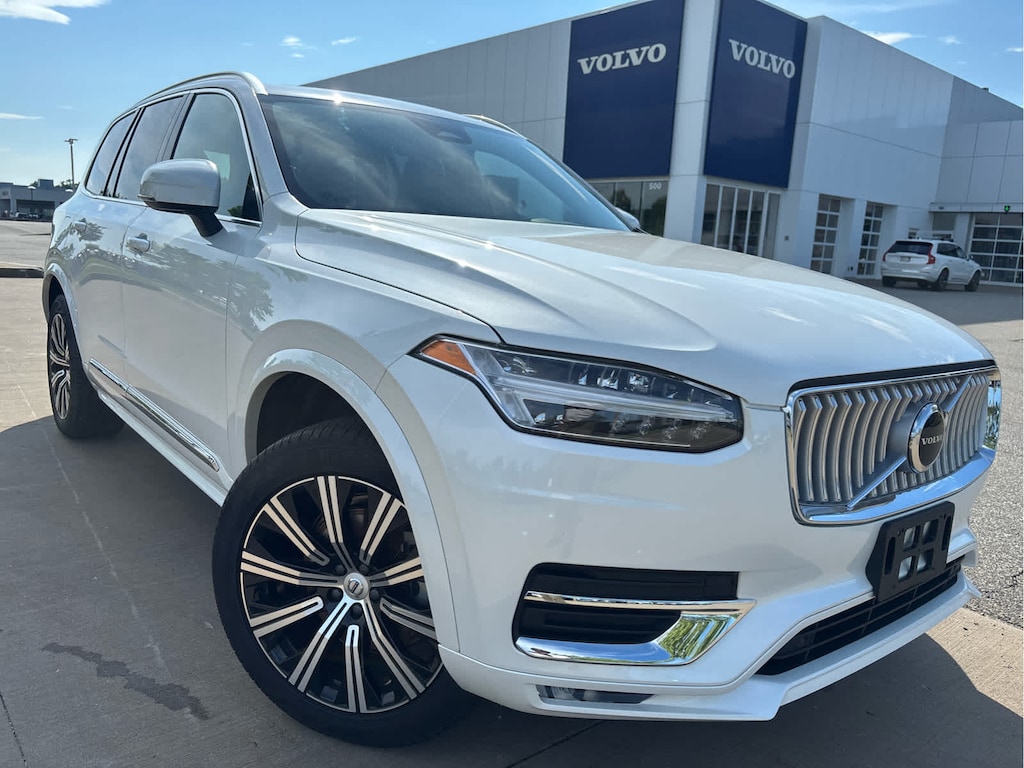 Used 2025 Volvo XC90 B5 Core SUV