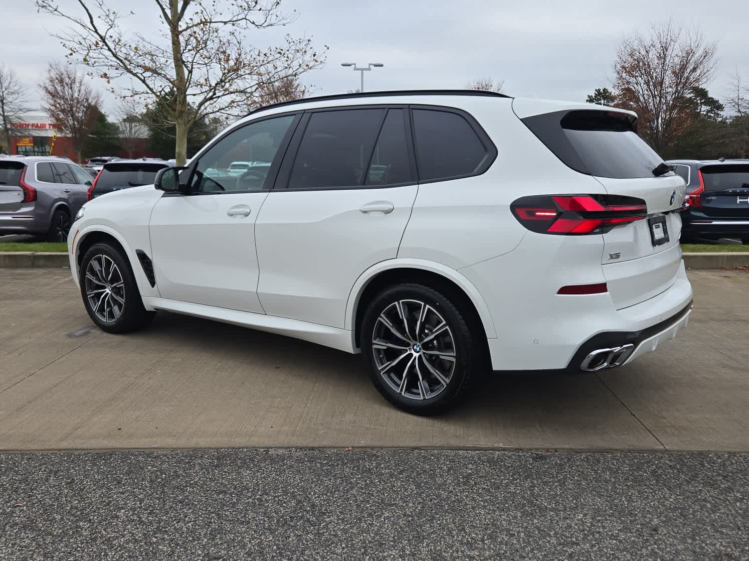 2026 Bmw X5 M60i photo 3